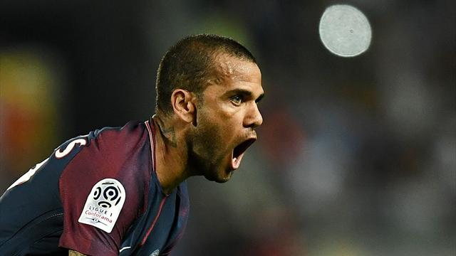 Alves passe aux aveux : « C’est Neymar qui m’a conseillé de venir au PSG »