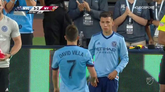 MLS: Ovación del Yankee Stadium a David Villa tras su hat-trick en el derbi de Nueva York MLS: Ovación del Yankee Stadium a David Villa tras su hat-trick en el derbi de Nueva York