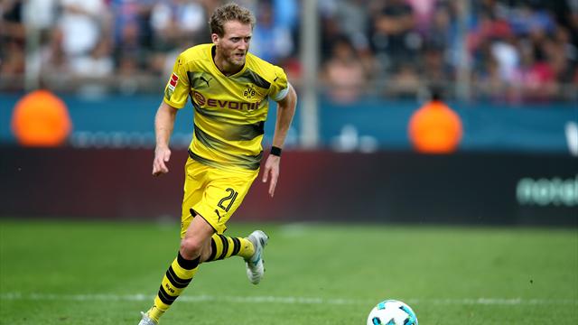 Dortmund's Schurrle out for four weeks with muscle injury