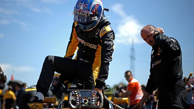 A son tour, Palmer fustige le Halo, qui "enferme les pilotes dans une bulle"