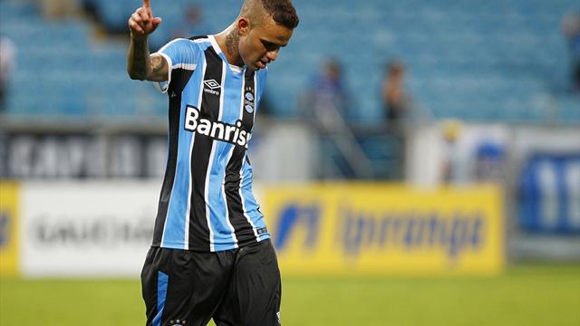 Als Dembélé-Ersatz? BVB offenbar an Brasilien-Stürmer dran Als Dembélé-Ersatz? BVB offenbar an Brasilien-Stürmer dran