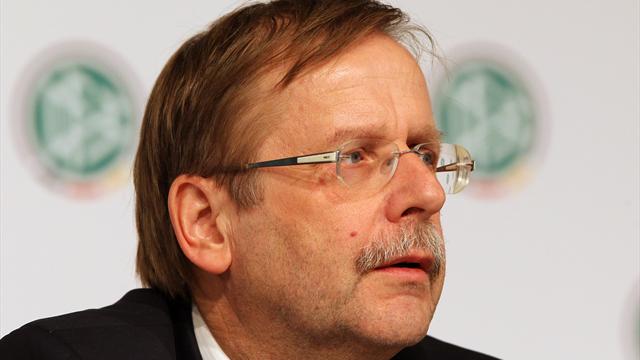 Nach Treffen mit Ultras: DFB-Vize Koch wehrt sich "gegen Verleumdung und Beleidigung"