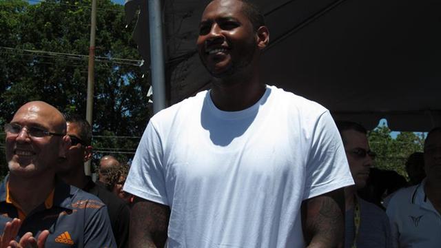 Carmelo Anthony inaugura su octava cancha de baloncesto en Puerto Rico