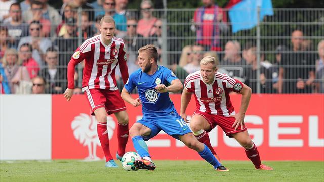 DFB-Pokal: Wolfsburg mit Problemen, Fürth souverän
