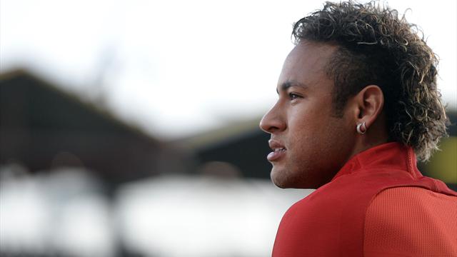 « Nasser, ta tournée » : La banderole humoristique des supporters de Guingamp sur le prix de Neymar