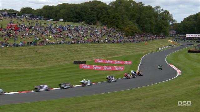 How did he control that! Byrne shows incredible balance to prevent crash How did he control that! Byrne shows incredible balance to prevent crash