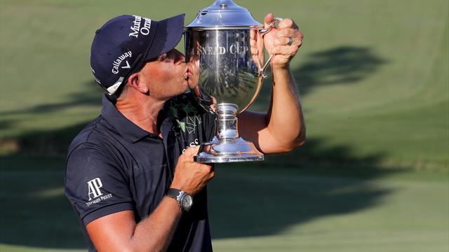 Stenson sets tournament record with Wyndham win