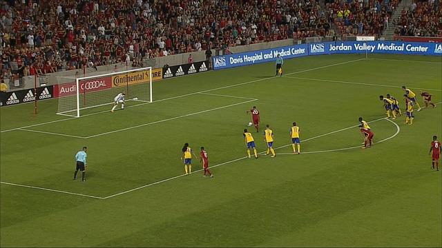 VIDEO - MLS : Le Real Salt Lake écrase le Colorado Rapids (4-1) VIDEO - MLS : Le Real Salt Lake écrase le Colorado Rapids (4-1)