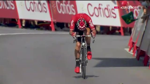 Tour d'Espagne (13e étape) : Matteo Trentin s'impose au sprint à Tomares Tour d'Espagne (13e étape) : Matteo Trentin s'impose au sprint à Tomares