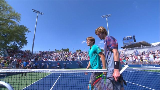 Face à un Goffin usé, Rublev a su dérouler : les temps forts en images