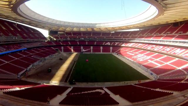 Espectacular time lapse de la colocación del césped en el Wanda Metropolitano Espectacular time lapse de la colocación del césped en el Wanda Metropolitano