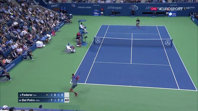Federer sbaglia lo smash e Del Potro lo punisce con la risposta: il break decisivo Federer sbaglia lo smash e Del Potro lo punisce con la risposta: il break decisivo