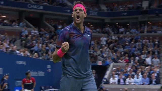 Del Potro ottiene il break: passante in corsa da vero felino Del Potro ottiene il break: passante in corsa da vero felino