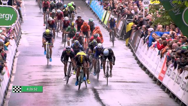 Tour of Britain: Groenewegen vince al fotofinish su Ewan, Boom resta leader Tour of Britain: Groenewegen vince al fotofinish su Ewan, Boom resta leader