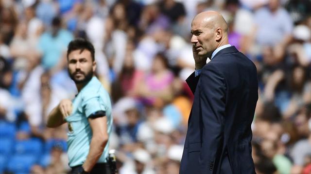 Zidane: "Ce qui me dérange, c'est notre match avec le ballon" Zidane: "Ce qui me dérange, c'est notre match avec le ballon"