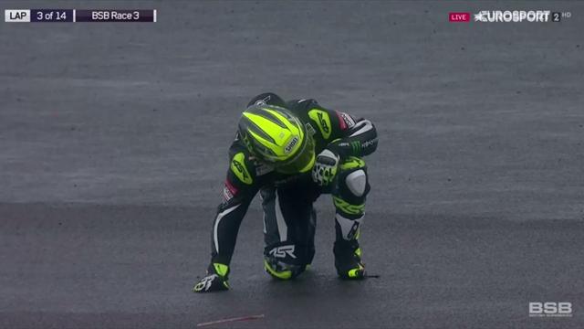 Only 7 riders finished BSB race 3 at Silverstone – here’s why Only 7 riders finished BSB race 3 at Silverstone – here’s why