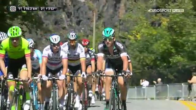 Sagan makes dramatic downhill attack Sagan makes dramatic downhill attack