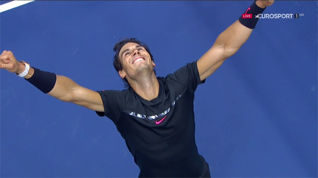 Il match-point di Rafa Nadal: braccia al cielo per godersi l'ovazione di New York Il match-point di Rafa Nadal: braccia al cielo per godersi l'ovazione di New York