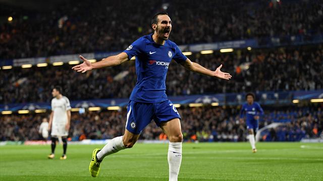 Chelsea hit Qarabag for six in crushing opening win