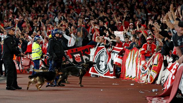 L’Emirates Stadium envahi par de nombreux supporters allemands sans billets