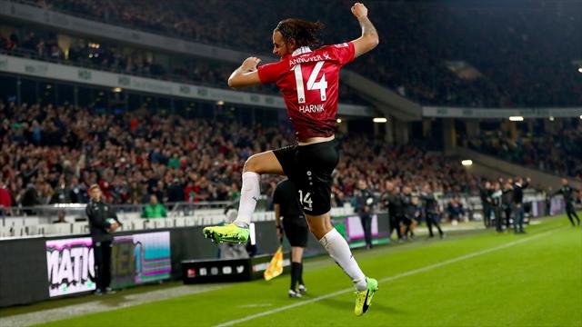 Hannover schlägt Hamburg und springt an die Spitze