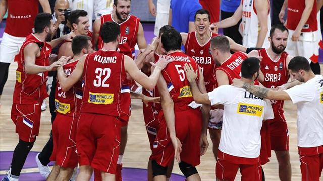 79-87. Bogdanovic decide que Serbia jugará la final