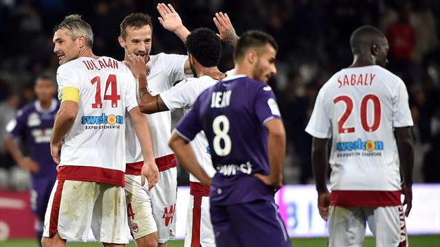 Malcom hisse Bordeaux sur le podium