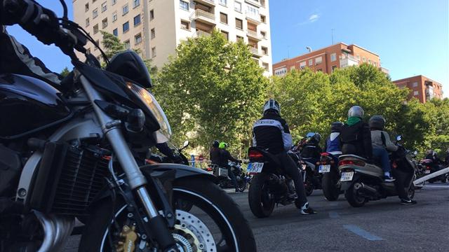 Así llegaron los moteros al gran homenaje de Ángel Nieto Así llegaron los moteros al gran homenaje de Ángel Nieto