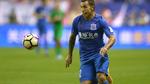 China: "Übergewichtiger" Tevez trifft - und verliert 1:6
