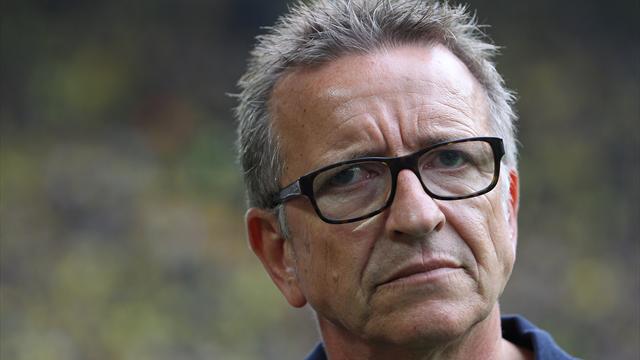 Wieder verloren: Meier beim FCK mit dem Rücken zur Wand