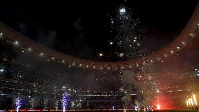 Luces, sonido y fuegos artificiales para rematar el estreno del Metropolitano