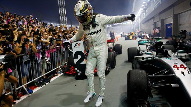 Hamilton zirveyi bırakmadı