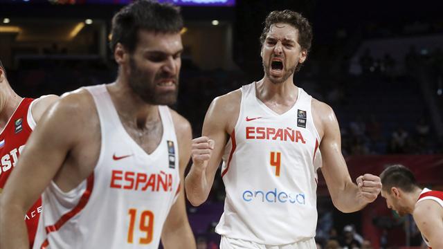 España se impone a Rusia (93-85) y despide a Juan Carlos Navarro con una medalla de bronce