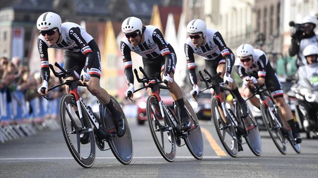 Il Team Sunweb di Dumoulin vince l'oro nella cronosquadre maschile Il Team Sunweb di Dumoulin vince l'oro nella cronosquadre maschile