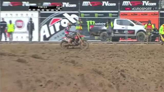 Herlings doma Anstie e trionfa nel GP di Francia. Cairoli, già campione, solo 25° Herlings doma Anstie e trionfa nel GP di Francia. Cairoli, già campione, solo 25°
