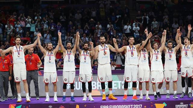 93-85. La selección despide a Navarro desde el podio y con el bronce