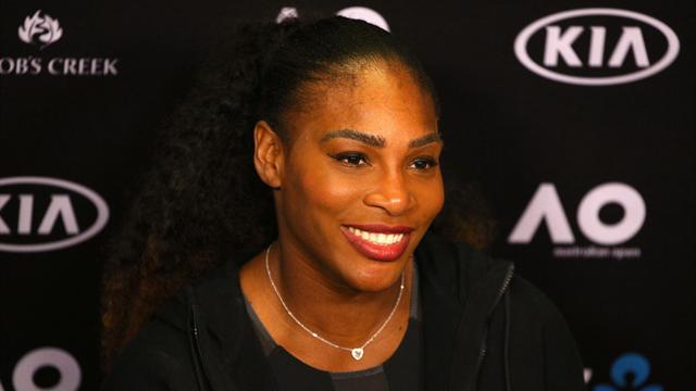 Serena kortlara dönüyor