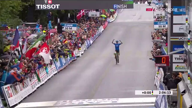 Doppietta azzurra! Elena Pirrone oro e Letizia Paternoster bronzo nella gara juniores Doppietta azzurra! Elena Pirrone oro e Letizia Paternoster bronzo nella gara juniores