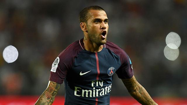 Emery : « Dani Alves, un compétiteur qui nous apporte beaucoup »