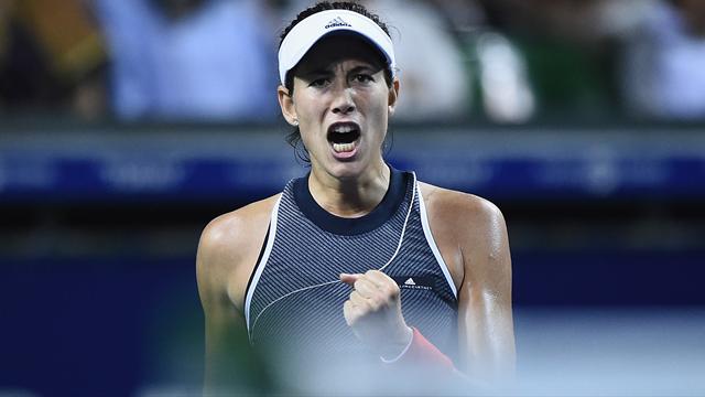 Garbiñe Muguruza logra una victoria épica ante Tsurenko tras sobreponerse a una lesión (6-4 y 6-4)