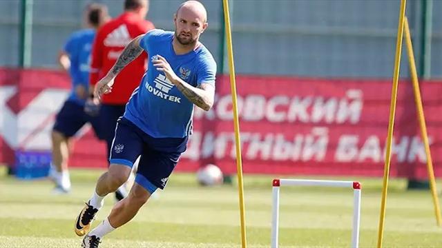 ФИФА разрешила Раушу выступать за сборную России