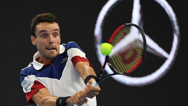 ATP Pekín: Grigor Dimitrov vence a Roberto Bautista por 7-6, 4-6 y 6-2