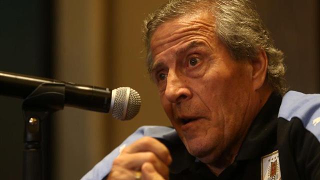 Uruguay no se fía de Venezuela, sin opciones al mundial, y espera oposición