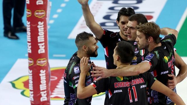 Supercoppa Italiana: Civitanova vola in finale, Juantorena e Sokolov stendono la nuova Modena