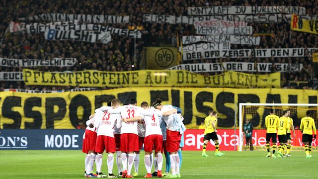 "Verpisst Euch!" - Angst vor erneuter Eskalation überschattet Spitzenspiel