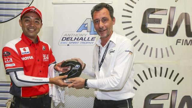 Yoshimura Suzuki receives Anthony Delhalle EWC Spirit Trophy