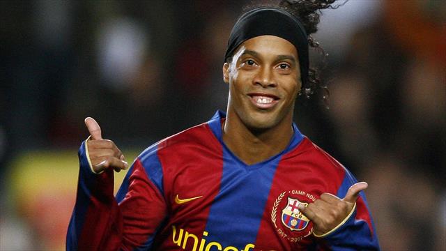 Petit pont magique et but à l’aveugle : Ronaldinho n’a rien perdu de sa superbe