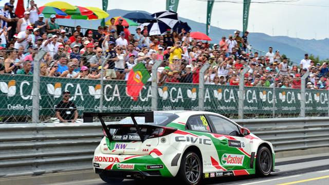 Monteiro recibe palabras de apoyo de los pilotos del WTCC