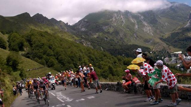 Col-ossal challenge for Tour hopefuls