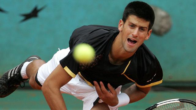 Djokovic attend son heure